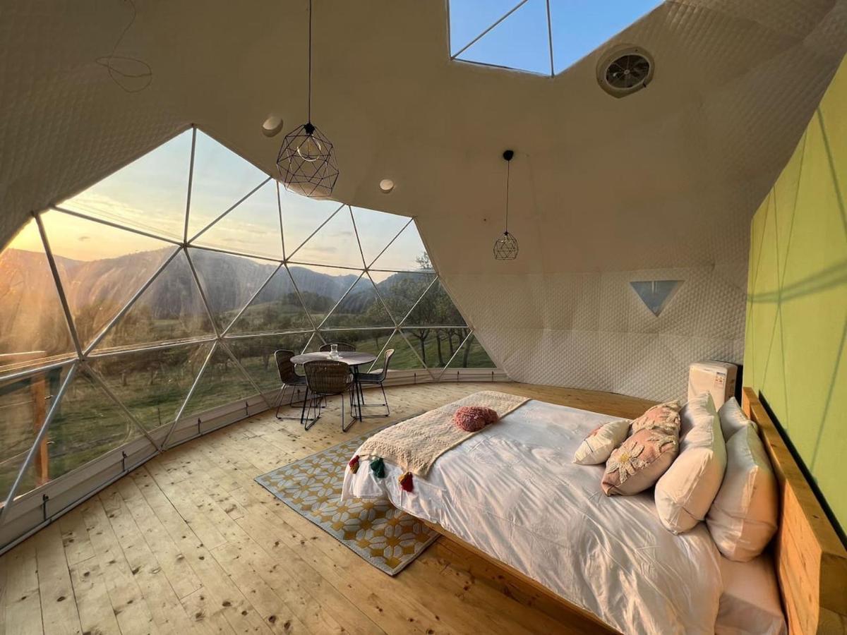 Luxury tent Tranquil Dome - Manta's Retreat Glamping
