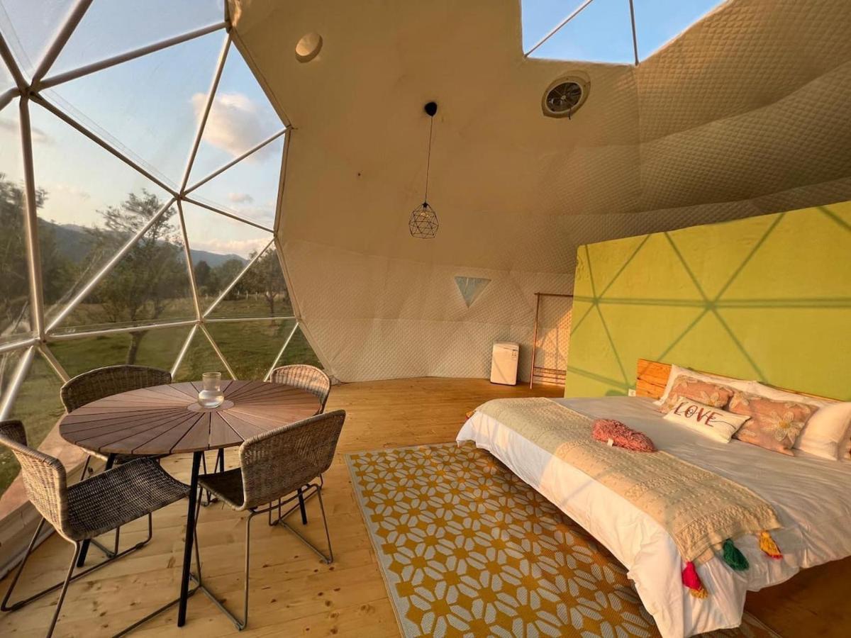 Tranquil Dome - Manta's Retreat Glamping *