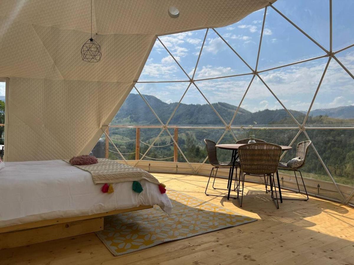 Luxury tent Tranquil Dome - Manta's Retreat Glamping *