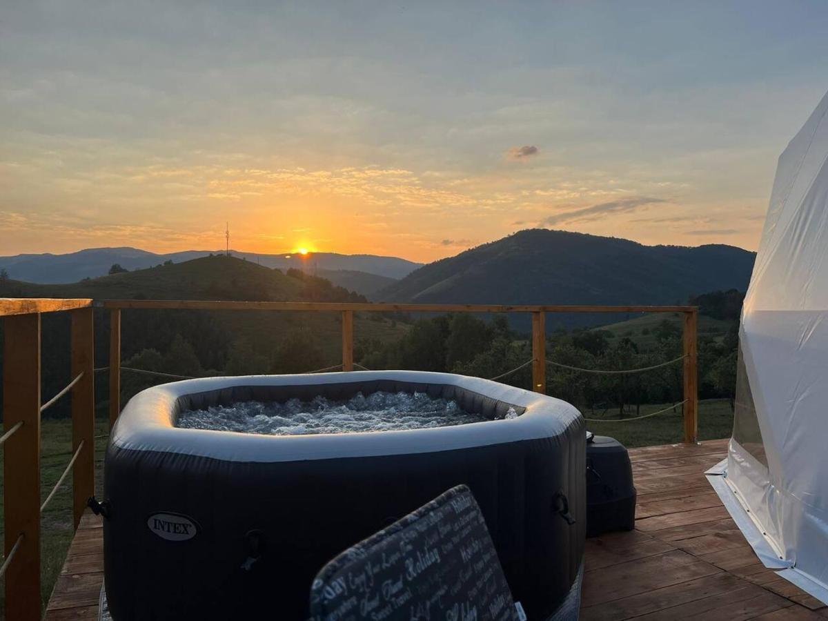 Luxury tent Tranquil Dome - Manta's Retreat Glamping Cornereva