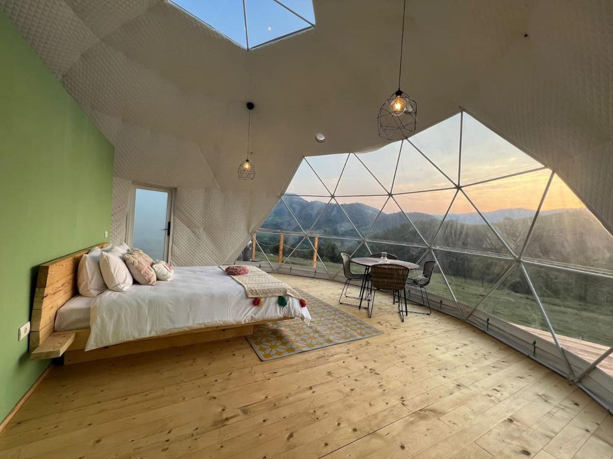 Luxury tent Tranquil Dome - Manta's Retreat Glamping