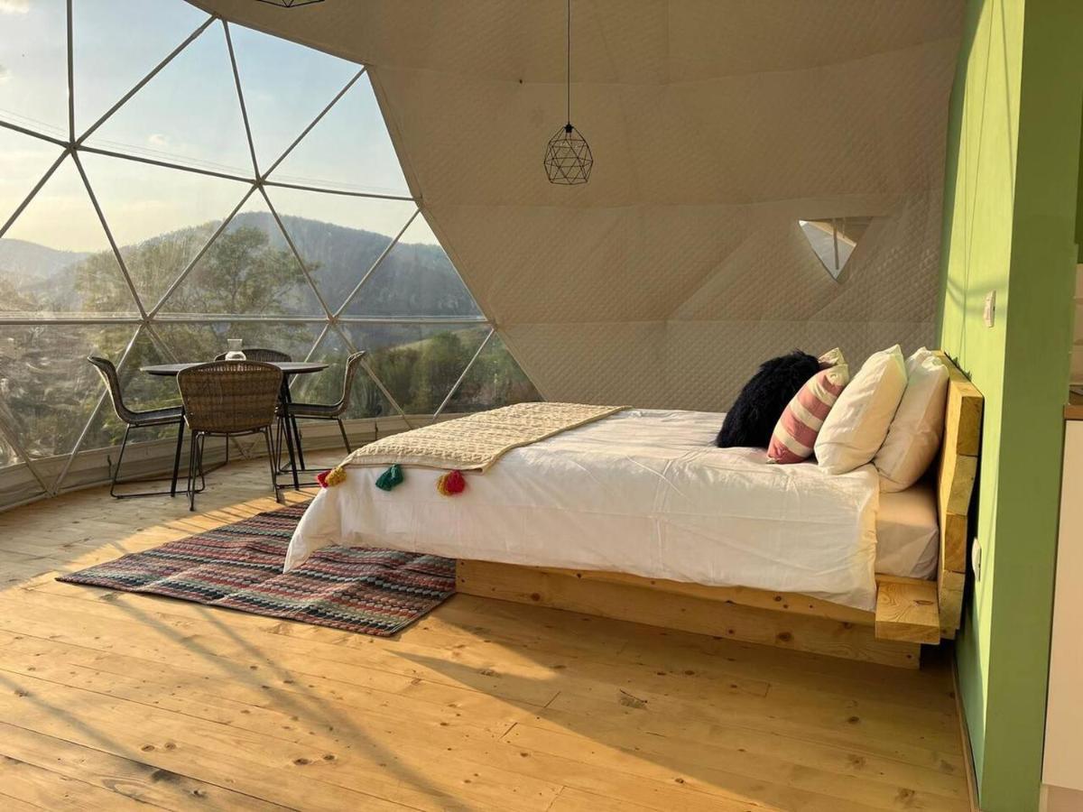 Tranquil Dome - Manta's Retreat Glamping *